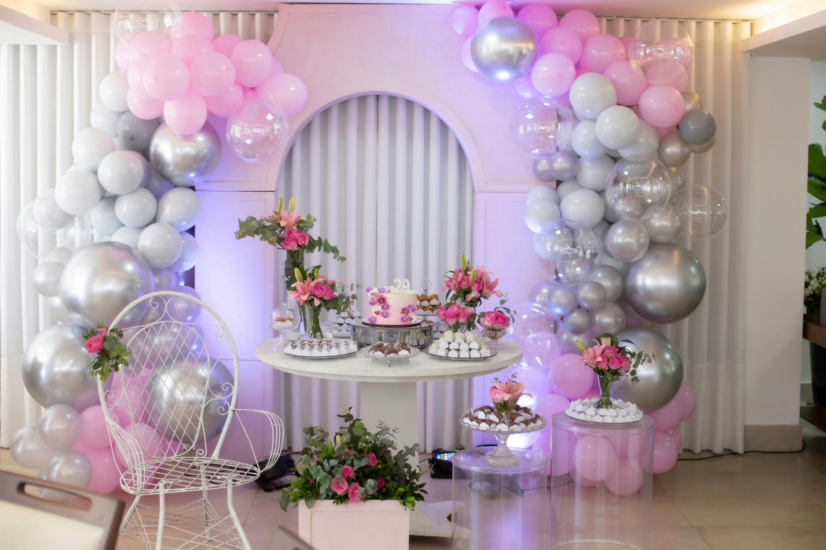 Silver Package setup with decorations